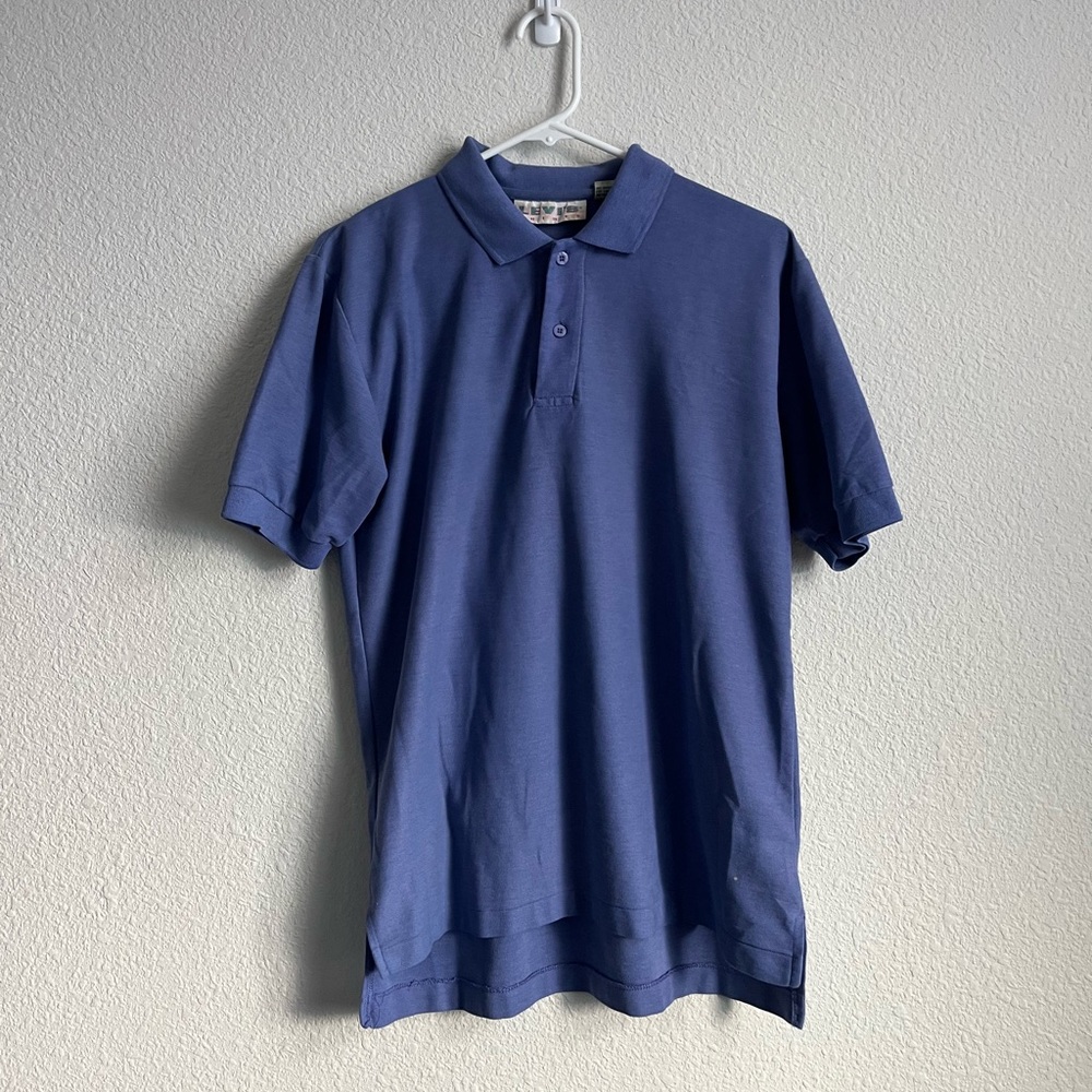 Vintage men’s single stitched Levi’s polo T-Shirt size medium light  blue